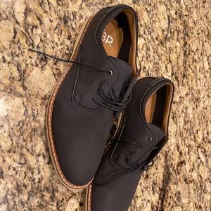 BP men’s shoe